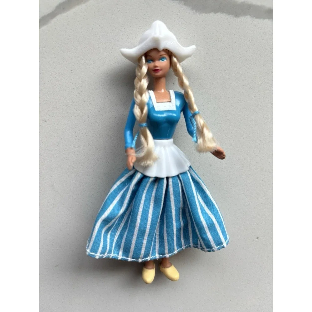 Vintage 1995 McDonald's Dolls Of The World Dutch Barbie Toy